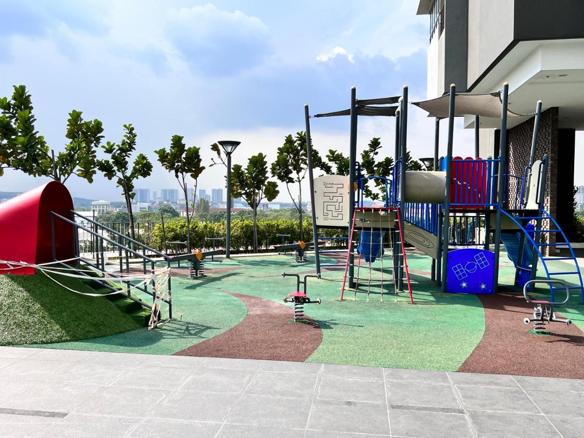 Condostay At Bangi Kampong Sungai Ramal Dalam Exterior foto